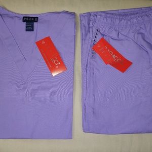 NWT Dagacci Scrub 2PC. Set